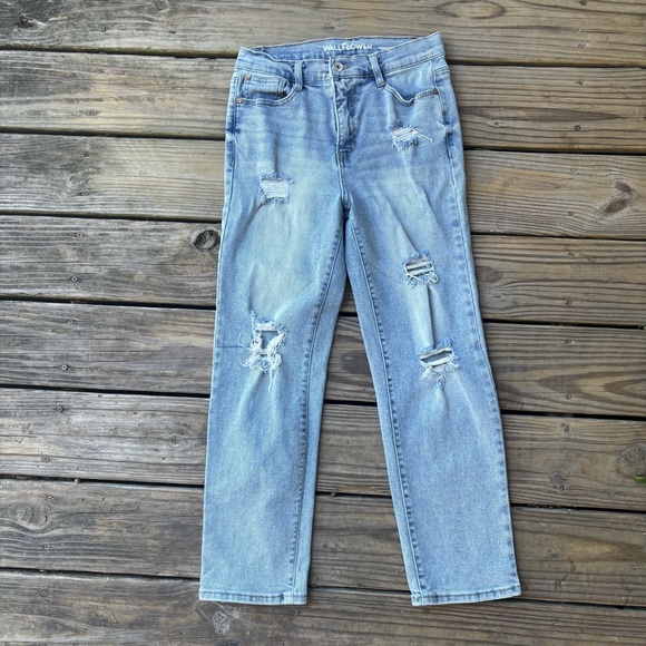 Wallflower Fearless Curvy Super High Rise Ripped Jeans - Picture 1 of 5